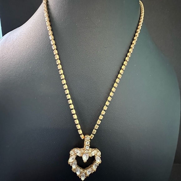 Vintage Monet Rhinestone Heart Necklace Gold Tone 16” - Picture 3 of 9
